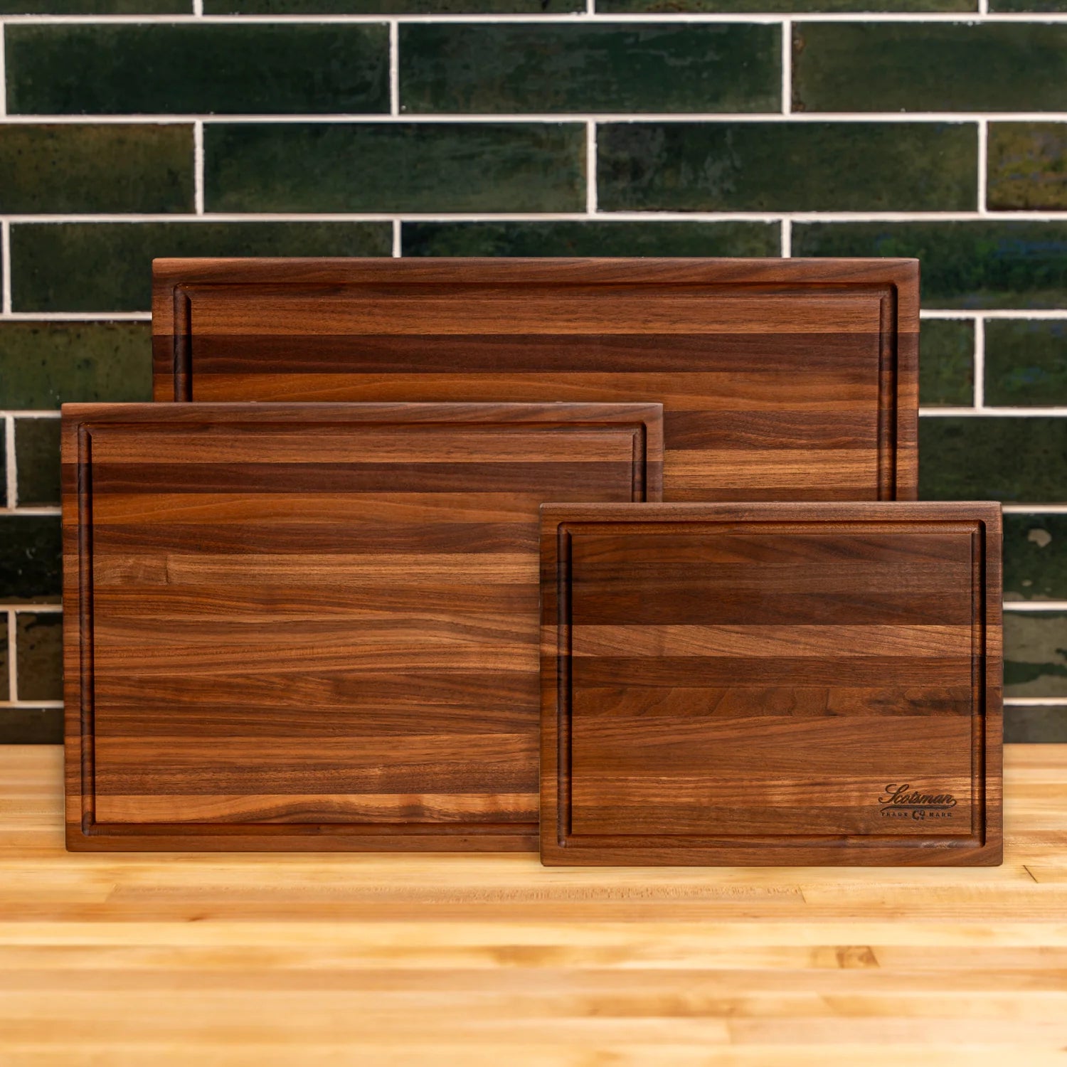 Walnut Butcher Block with Juice Groove (Large)